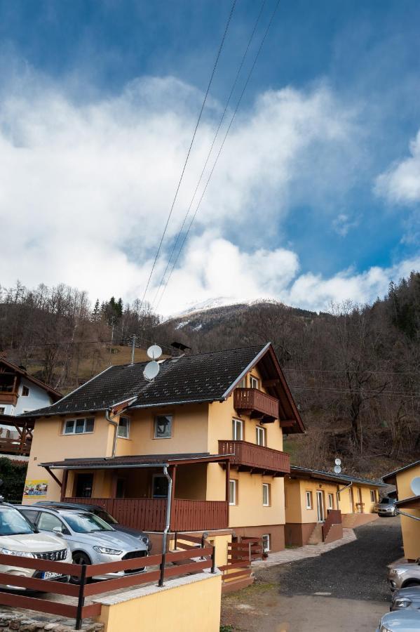 Haus Alpenblick Moelltal Hotel Flattach Ngoại thất bức ảnh